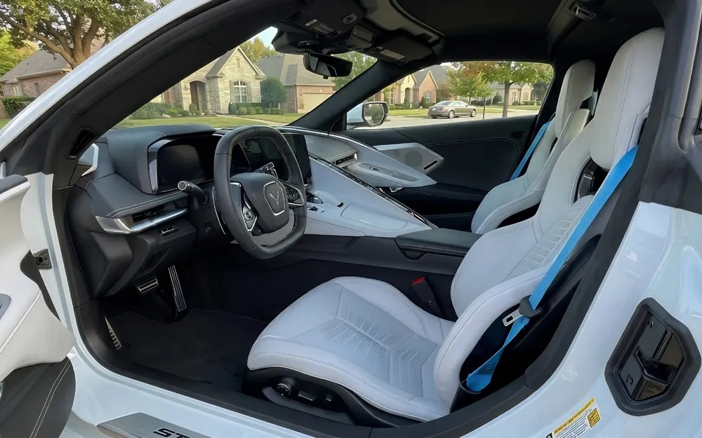 Full Detail service in DeWitt, MI
